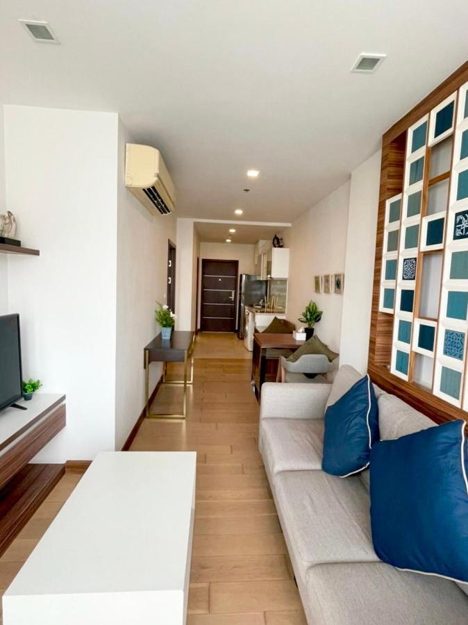 The Astra Condo City Center Chiang Mai Bagian luar foto