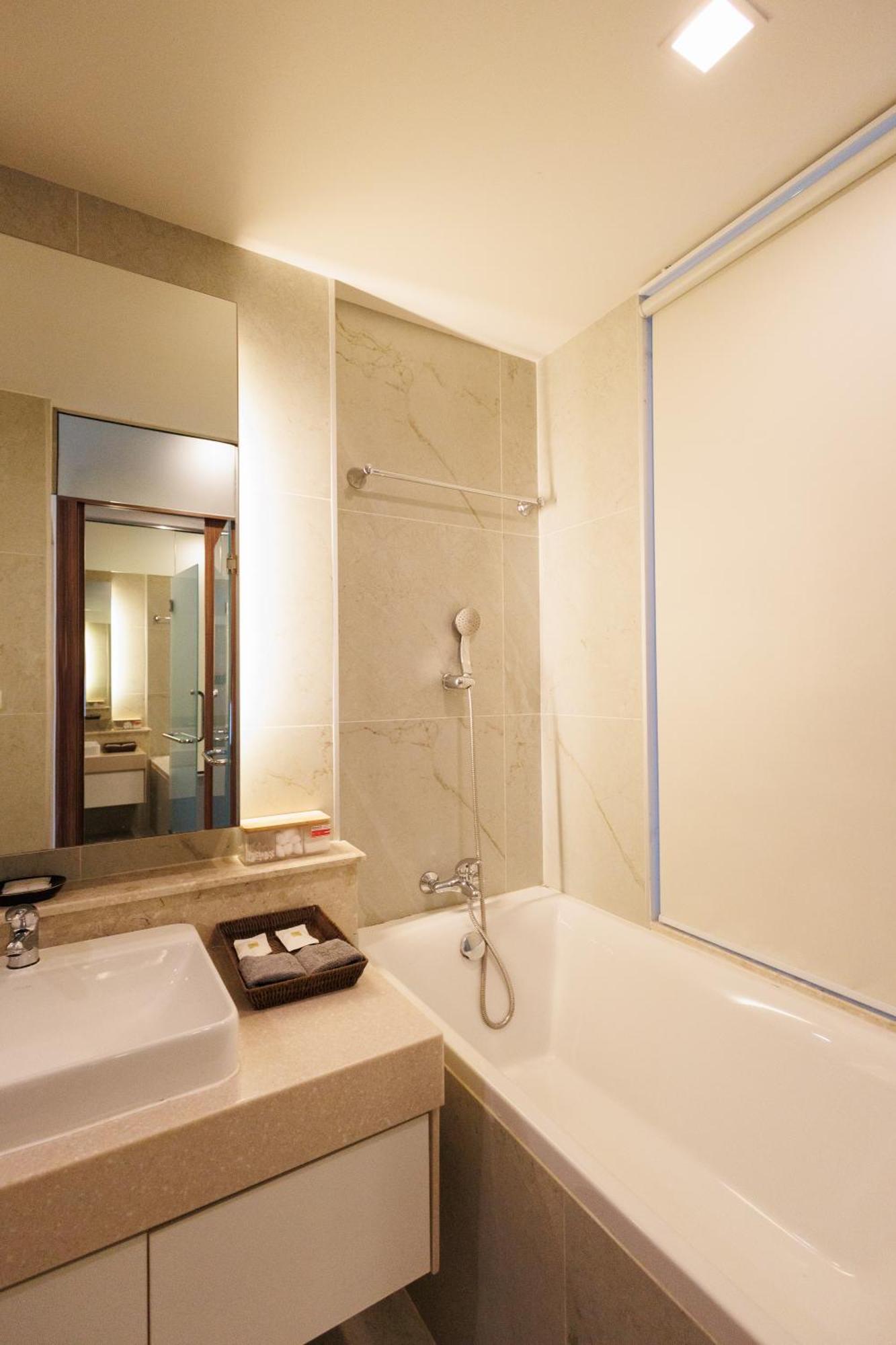 The Astra Condo City Center Chiang Mai Bagian luar foto