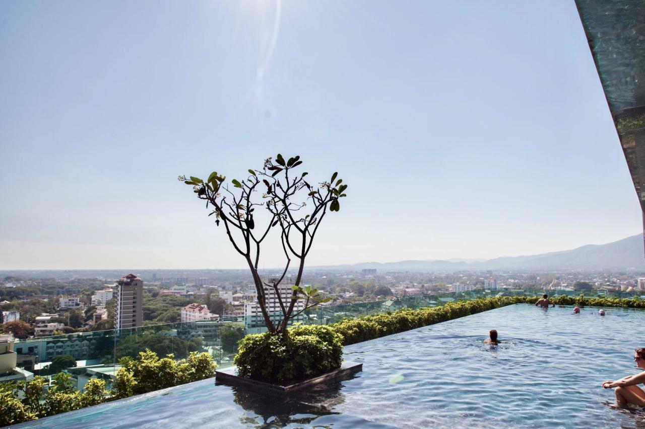 The Astra Condo City Center Chiang Mai Bagian luar foto