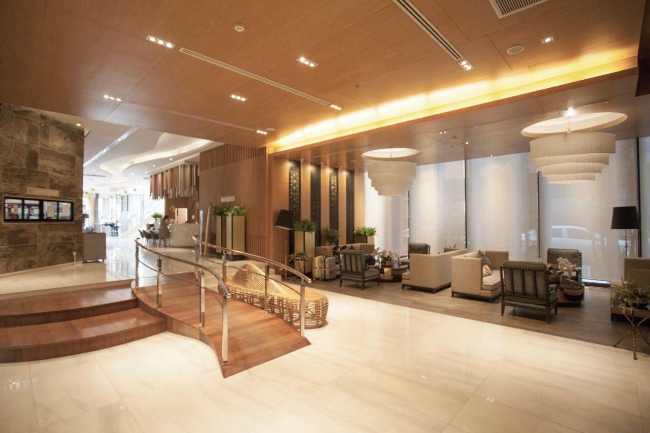 The Astra Condo City Center Chiang Mai Bagian luar foto