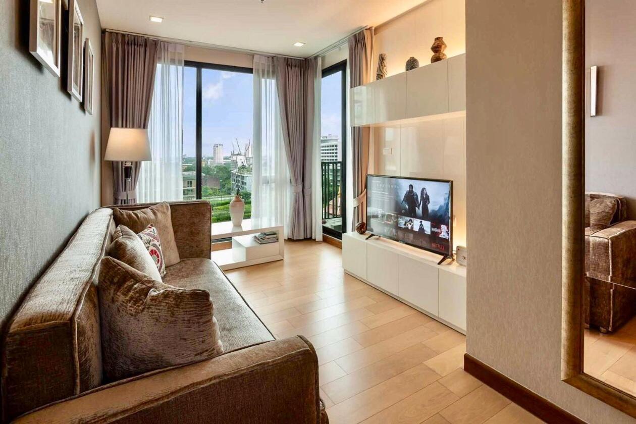 The Astra Condo City Center Chiang Mai Bagian luar foto